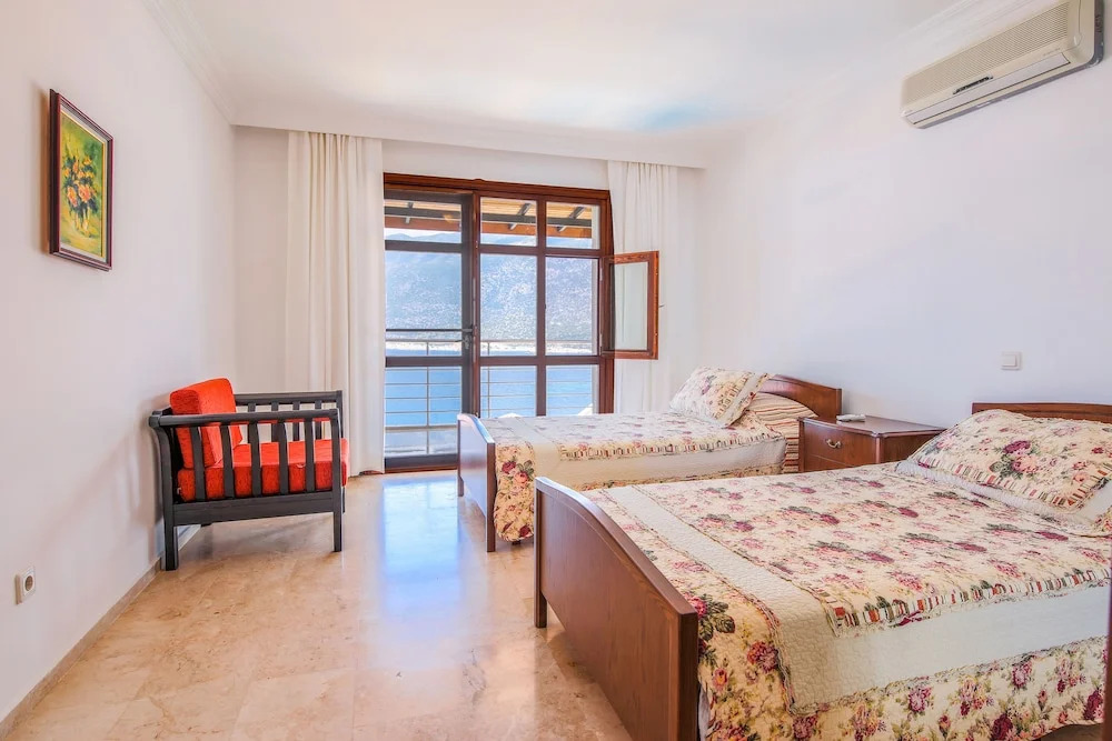 Villa Sahin 2 Triplex