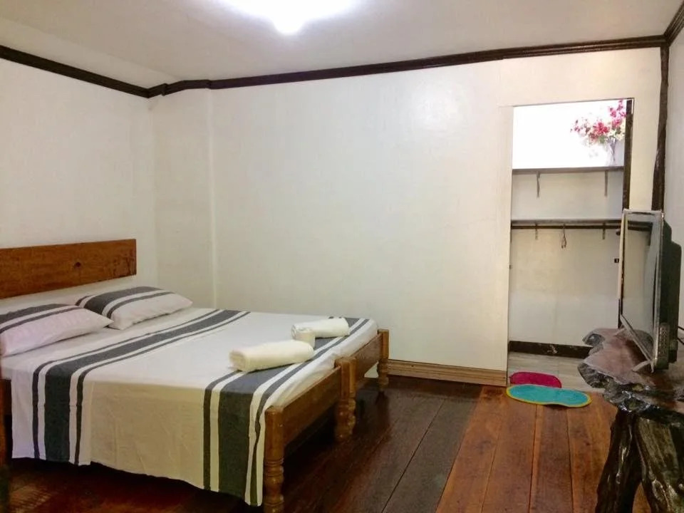 Jadestar Lodge