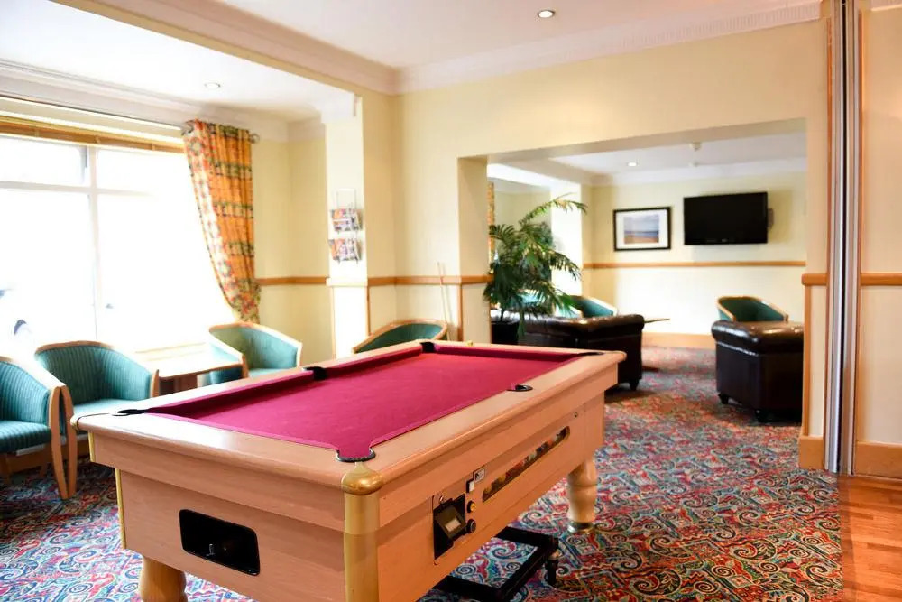 Riviera Hotel & Holiday Apartments