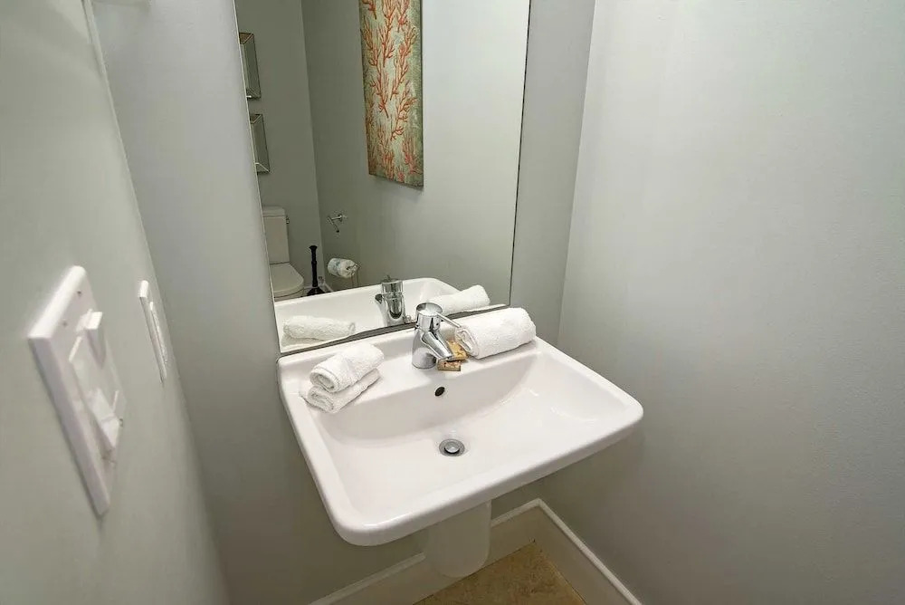 Turquoise Place 1904d 3 Bedrooms 3.5 Bathrooms Condo