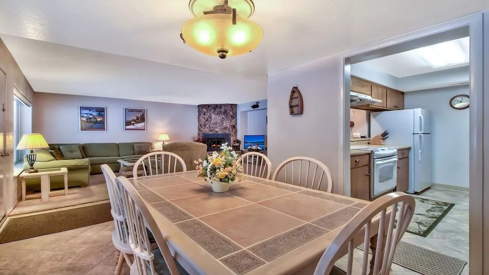 Altomare's Bavarian Ge  1148ha 3 Bedroom Condo