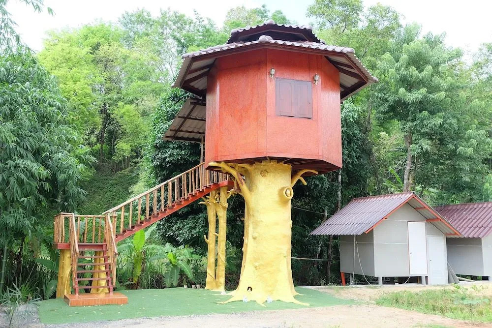 Baan Klang Nam Resort
