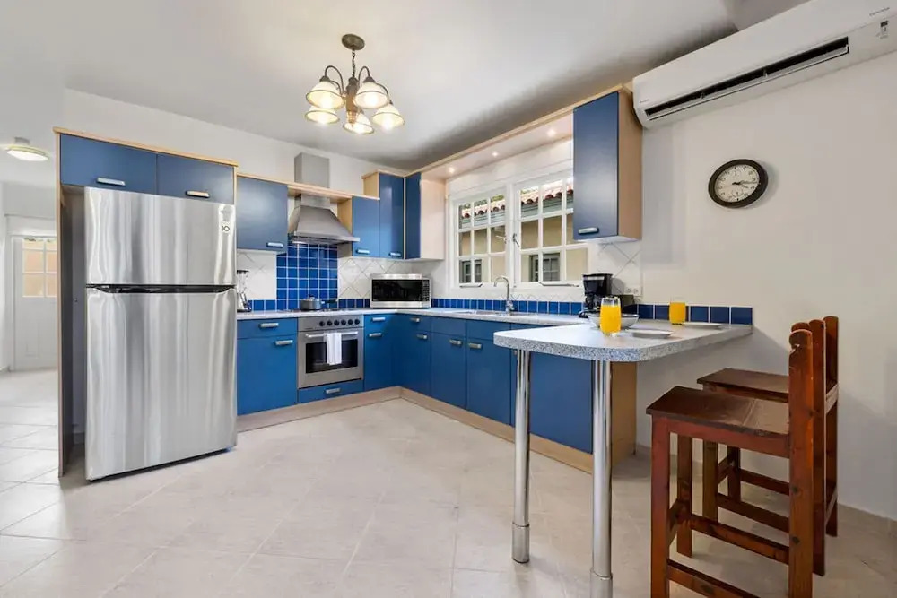 3BR Town Home in Gated Community Palm Beach