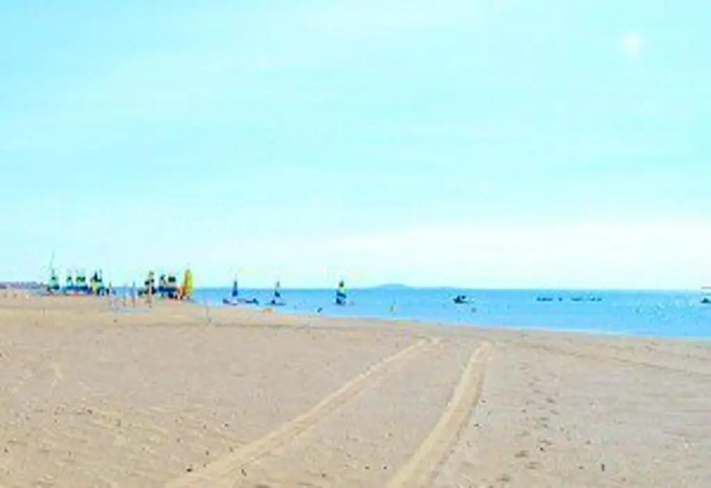 Maison de 2 chambres a Vendres a 300 m de la plage avec piscine partagee et terrasse amenagee