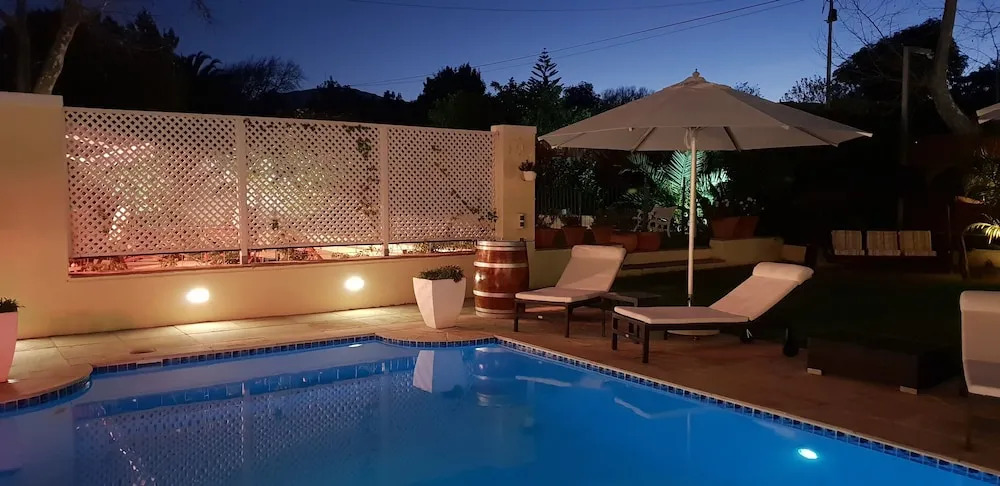 Superior 4-star-apartment Graded by Aa and Tgcsa Close to Constantia Wineroute