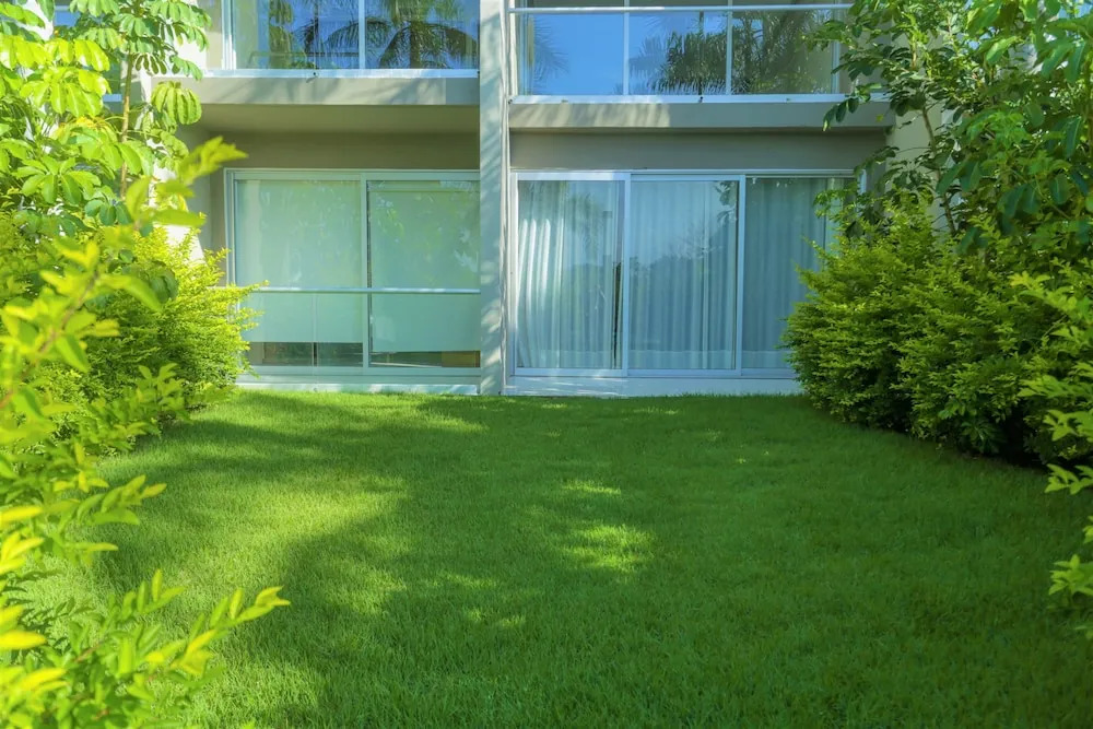 Condo Paradisus by Kivoya