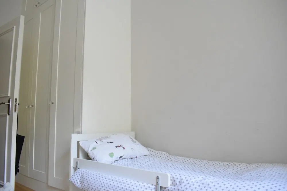 Modern 2 Bedroom Home in Chelsea