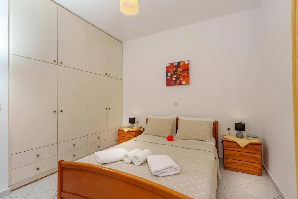 Hara's Apartment 1