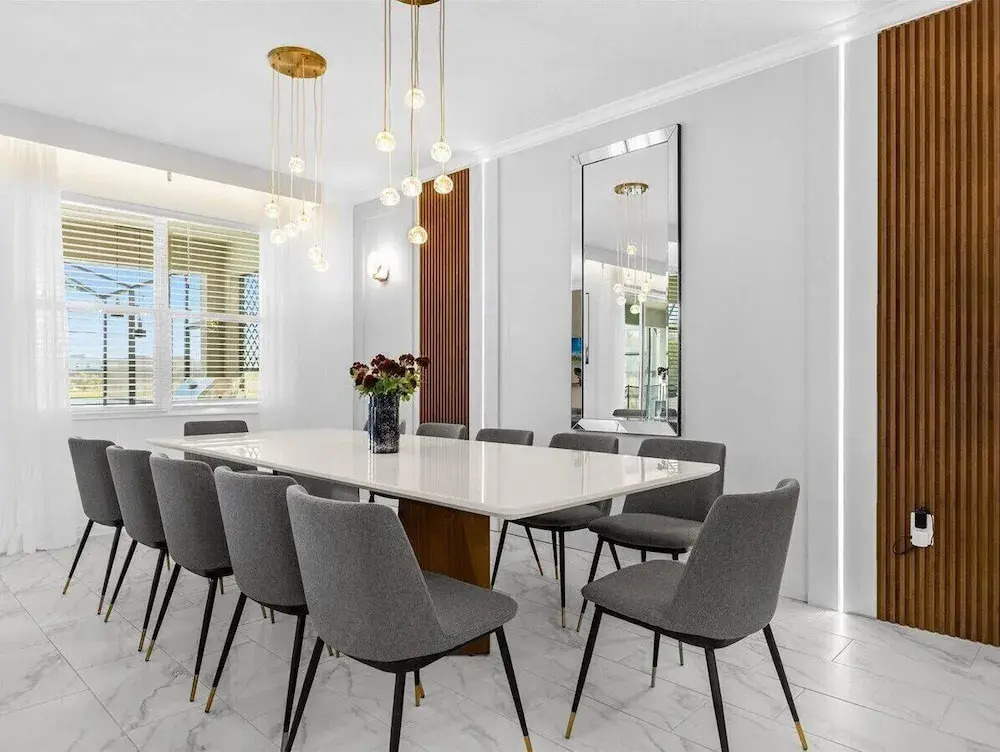 4308pw · Brand New Storey Lake 9BR Villa/summer Kitchen