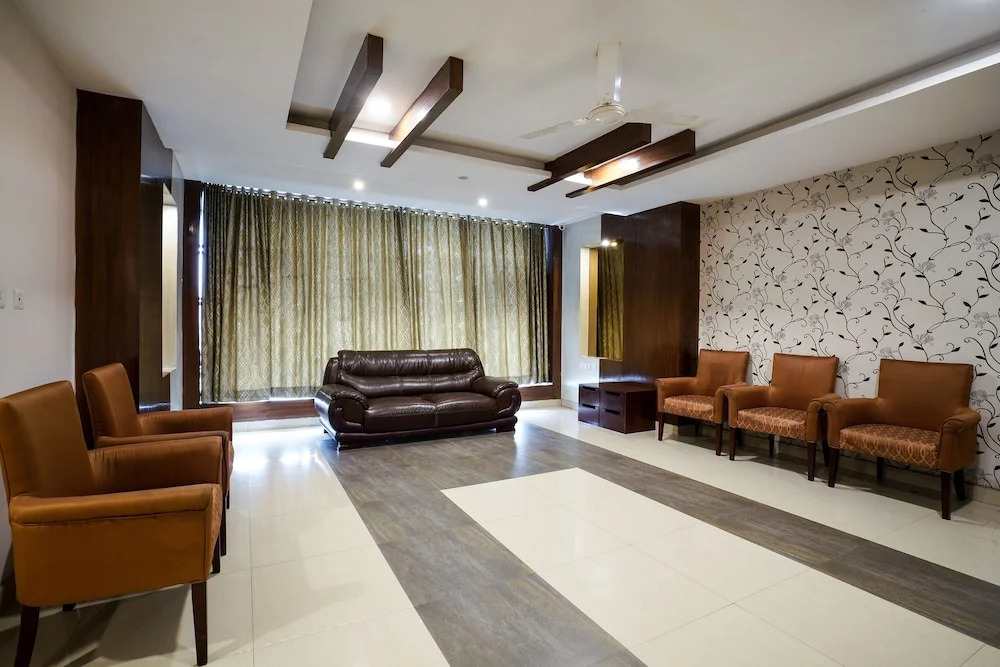 OYO Flagship 18828 Swagath Residency Kondapur