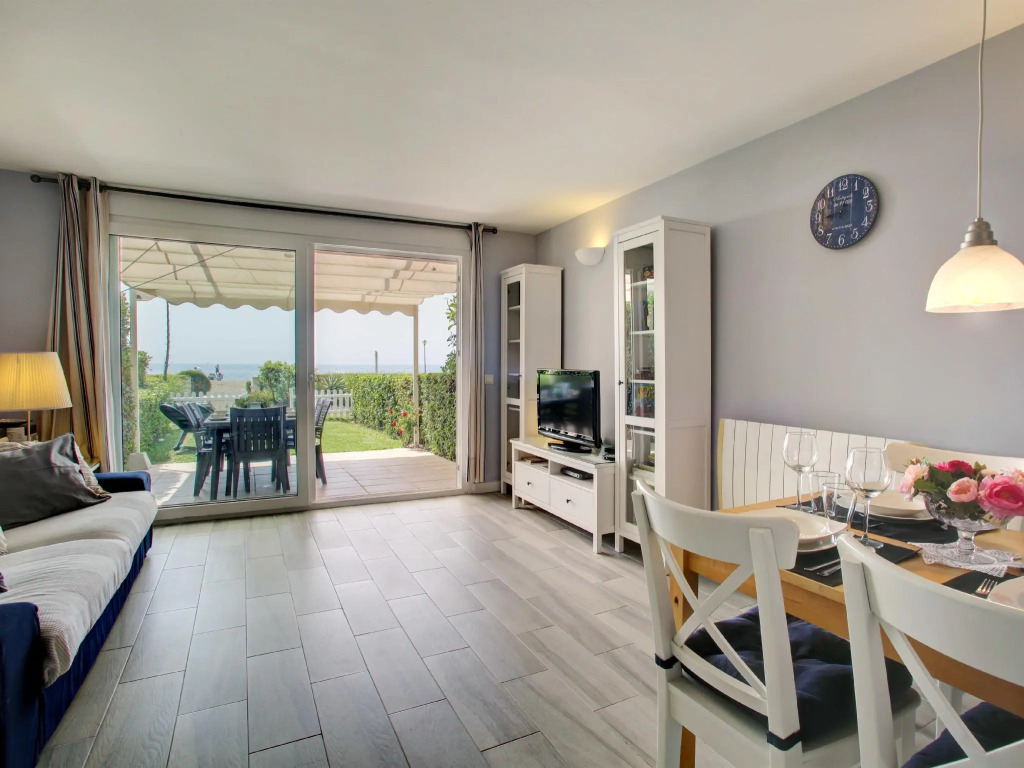 Your Vacation Retreat Right On The Beach