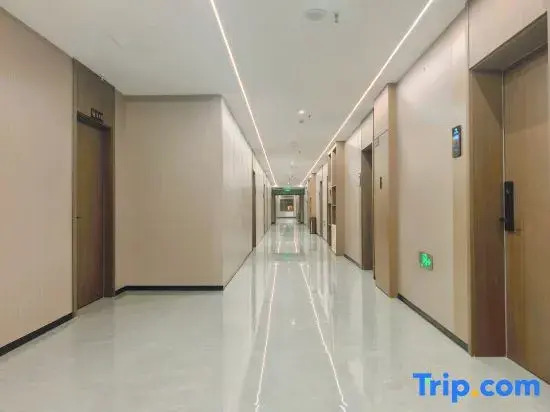 Tianyuan Hotel (Uxin Banner Cultural and Sports Center)