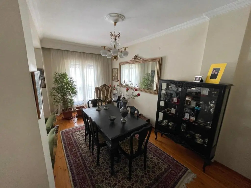 Classic 60's suite apartment