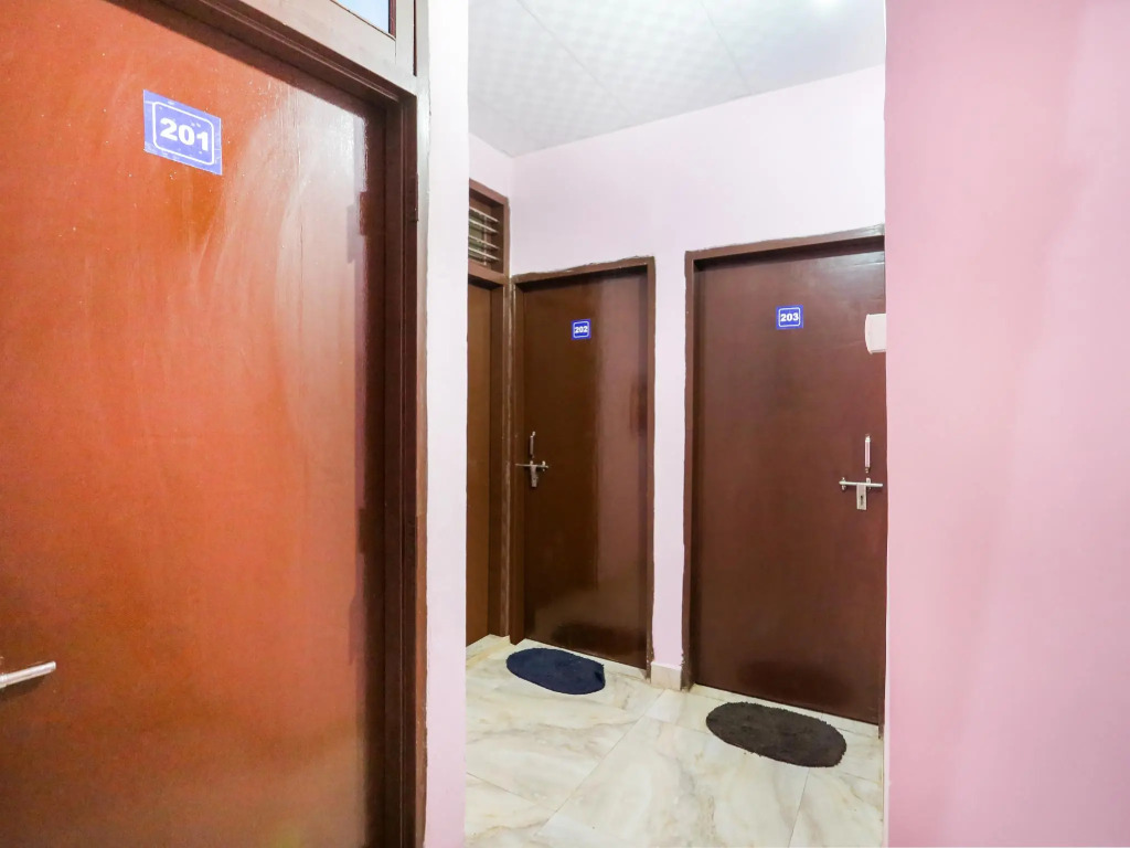 OYO 67219 Star Residency