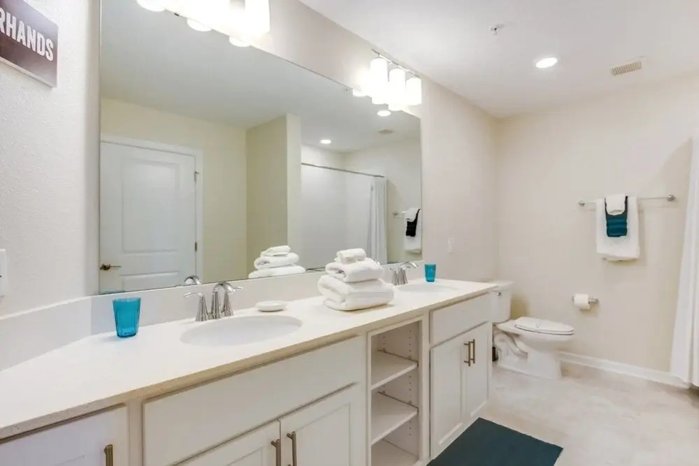 4721 Unit208 Amazing Story Lake Brand New Condo 3 Bedroom Townhouse by Redawning