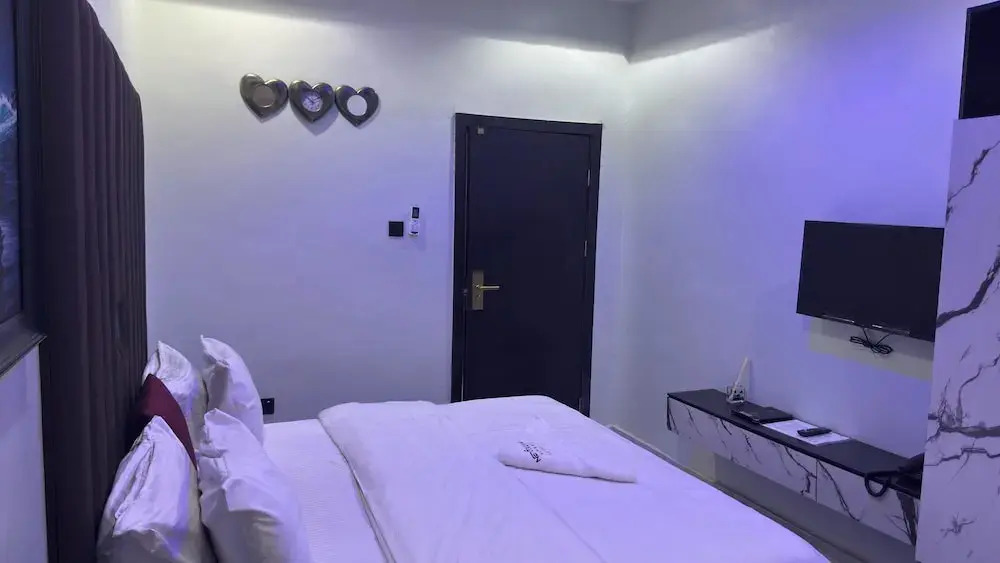 Next Level Hotel & Suites