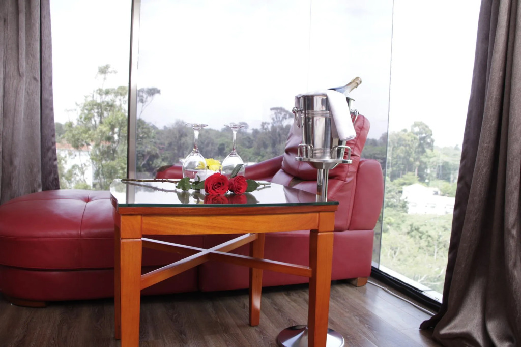 Swiss Lenana Mount Hotel