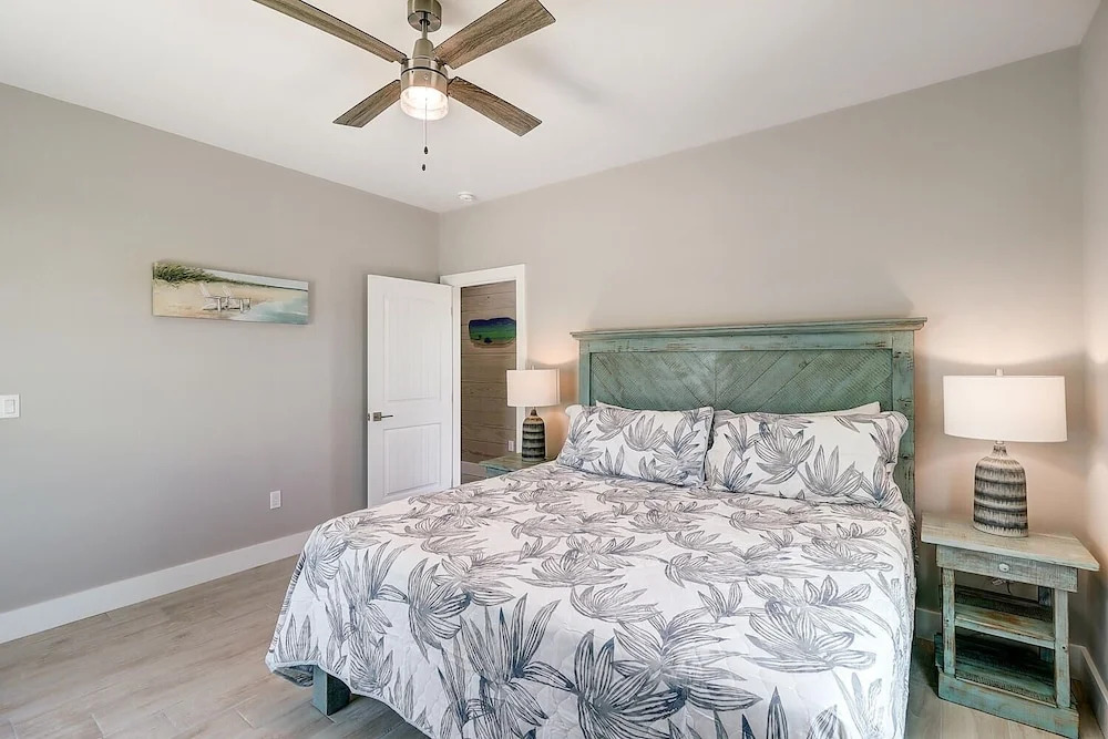 Seven Palms 3 Bedroom Home by RedAwning