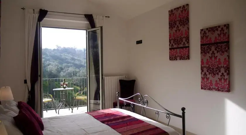 Villa Leonardo Apartments