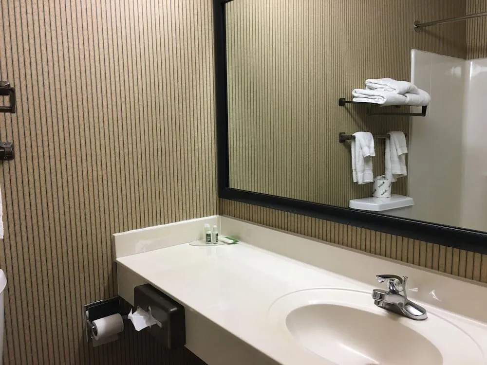 Norwood Inn & Suites