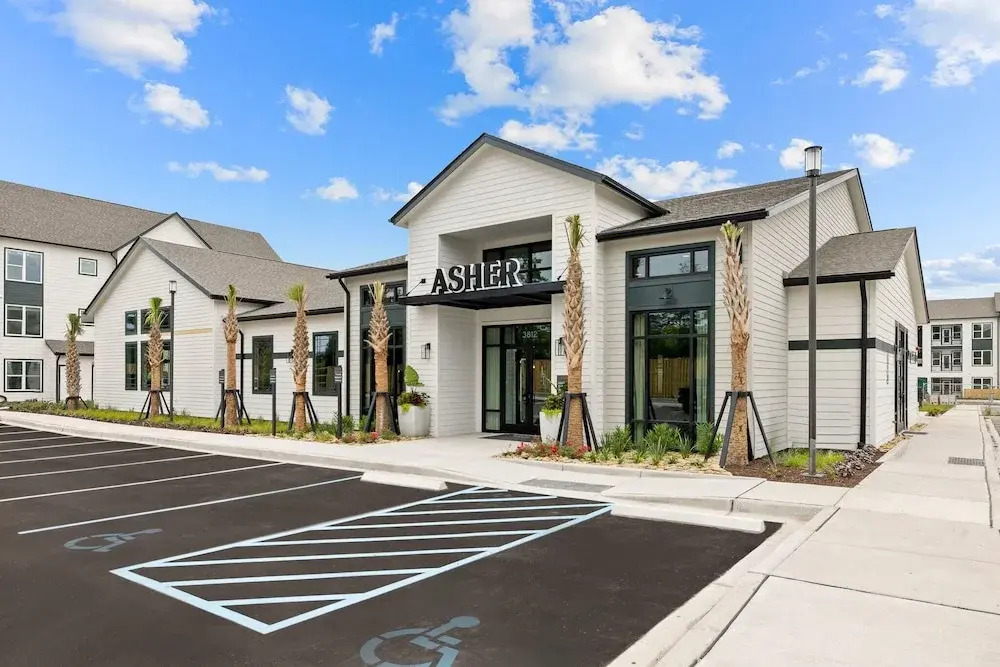 Global Luxury Suites near Downtown Charleston