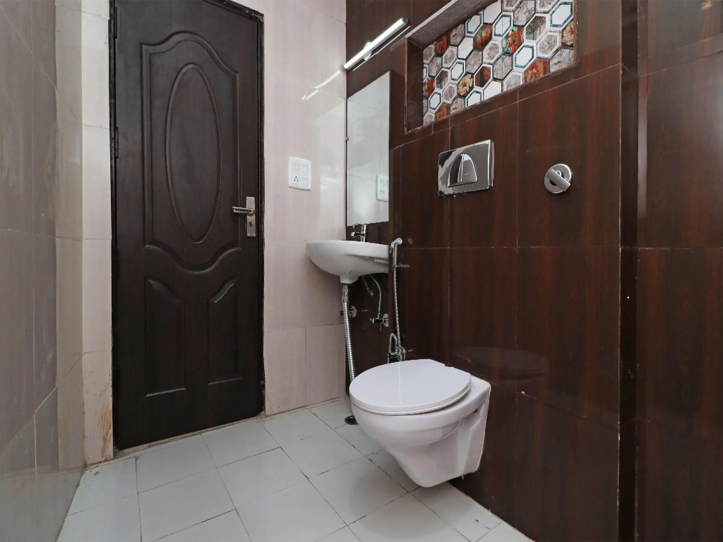 OYO 28849 Hotel Sunshine