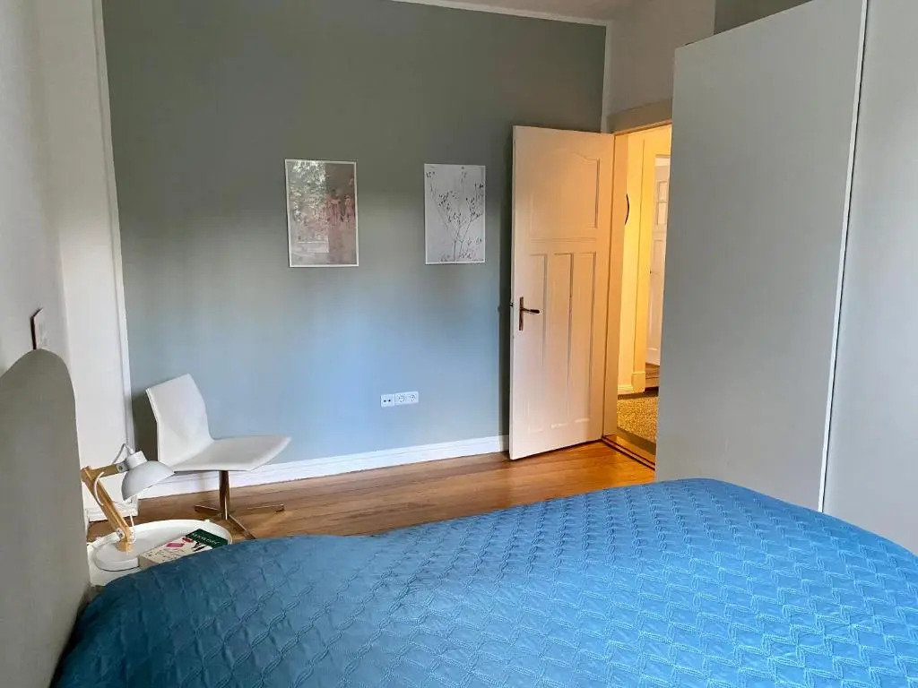 Zentrumsnahe Schone Altbauwohnung Bis 4 Personen