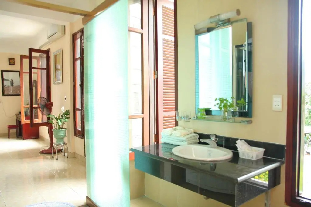 Hạ Long Lily Homestay