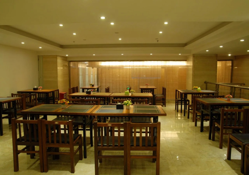 Homeinn Selected Hotel (Zhuhai Gongbei Huanyu City Shopping Center)