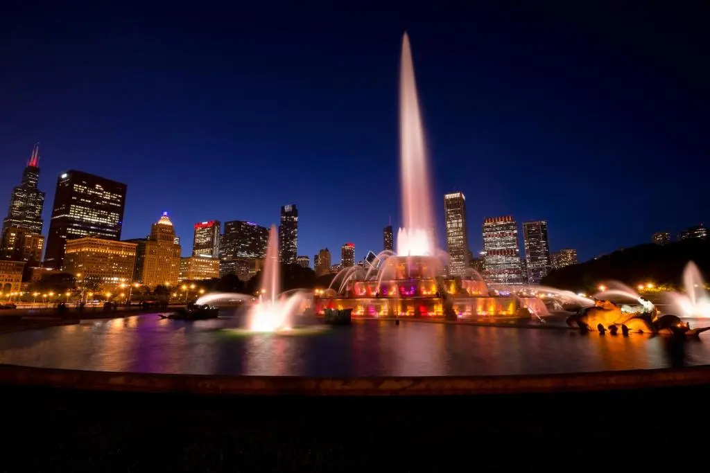 Courtyard by Marriott Chicago Downtown/River North