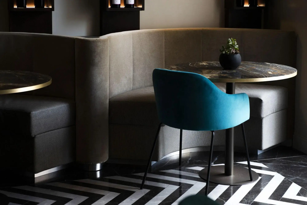 Hotel 87 eighty-seven - Maison dArt Collection