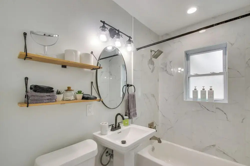 1 Mi to OKC Fair Park: Family-friendly Apt!