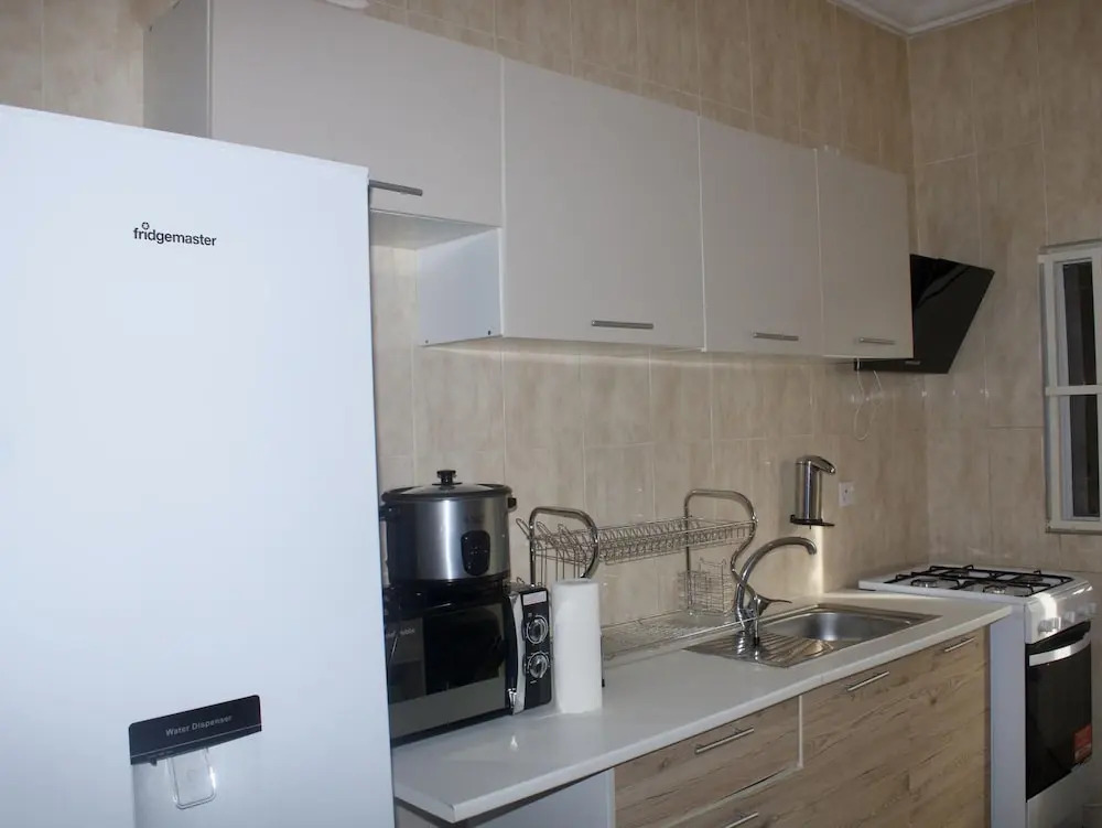 Entire Cozy 2-bedroom House Plus Free Car Use