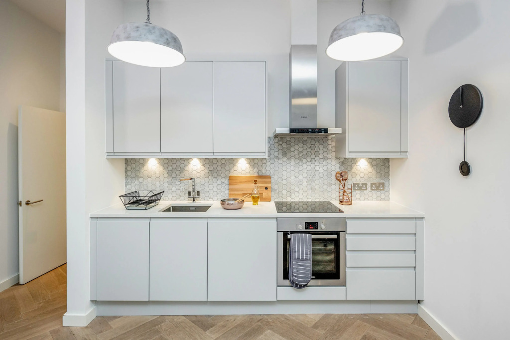 Lumina House - Fitzrovia - by Frankie