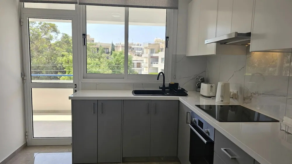 154 LCA - Stay Local Apartment