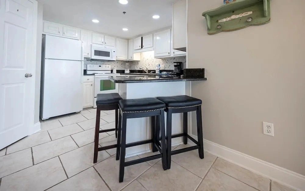 Phoenix V 310 2 Bedroom Condo