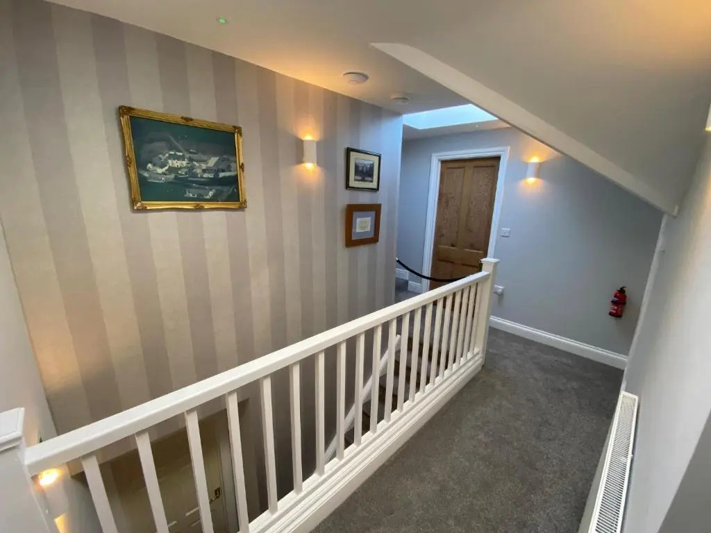 East Llanteg Guest House
