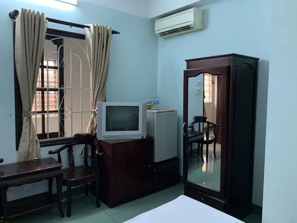 Oyo 945 Hong Ngoc Hotel