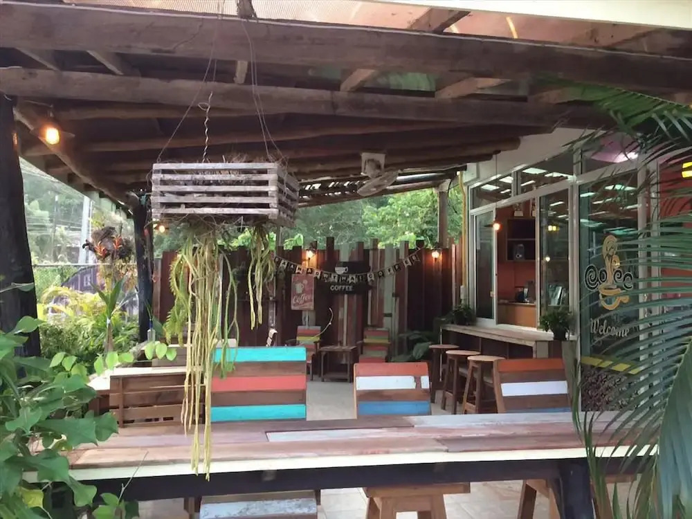 Aow Thai Homestay