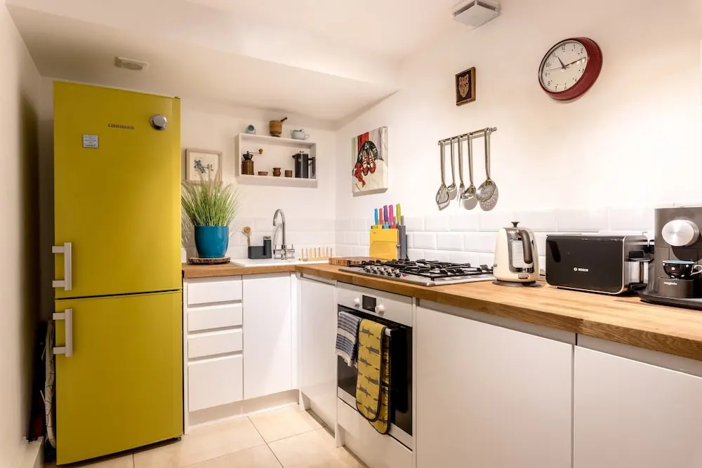 1 Bedroom Apartment Near Central Brighton