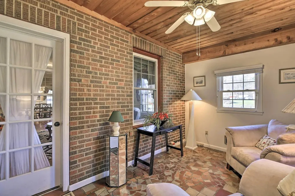 Half-mi to Dawkins Rail Trail: Family Home w/ Yard