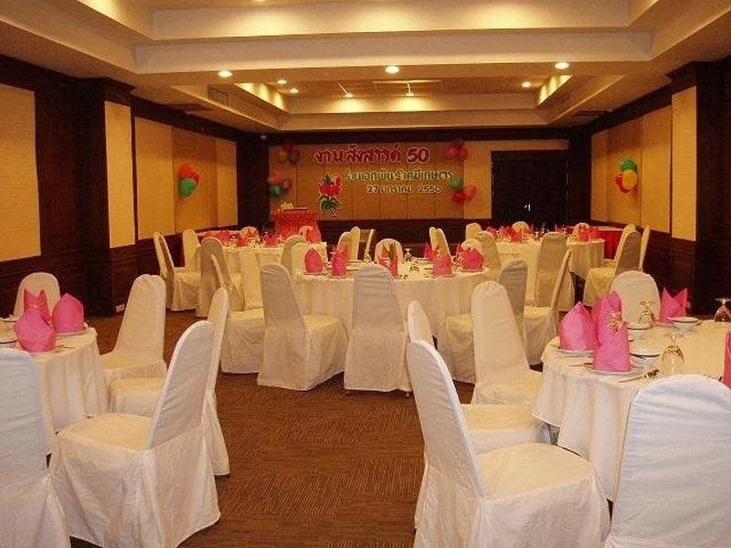 Chainat Thani Hotel