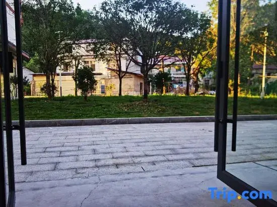 Mingyue Songjian Homestay