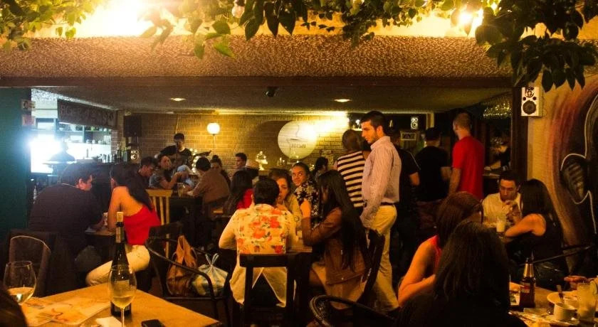 Casa En Llamas Hostal & Audio Bar - Armenia Eje cafetero