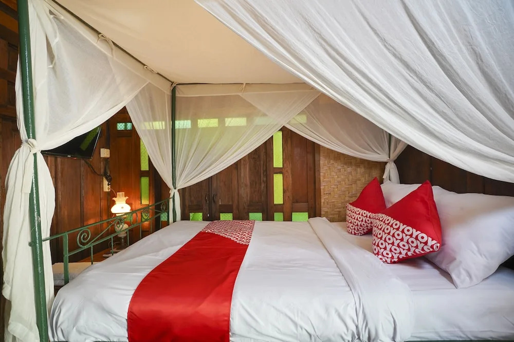 Kayu Beach Villa by TwoSpaces, Nusa Dua Beach