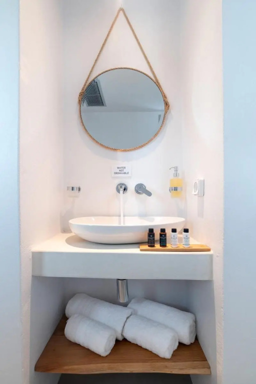 Paros Comfy Suites