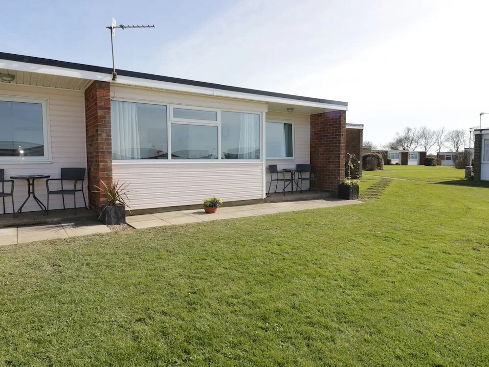 145 Sunbeach Chalet