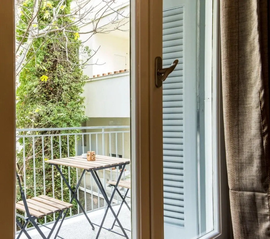 Adorable apartment under Acropolis