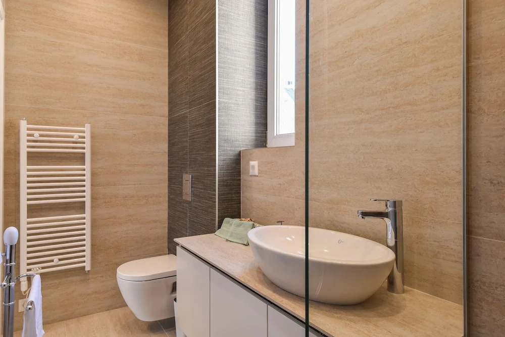 FM Premium Luxury 3-BDR Apartment - Traditional and Modernity