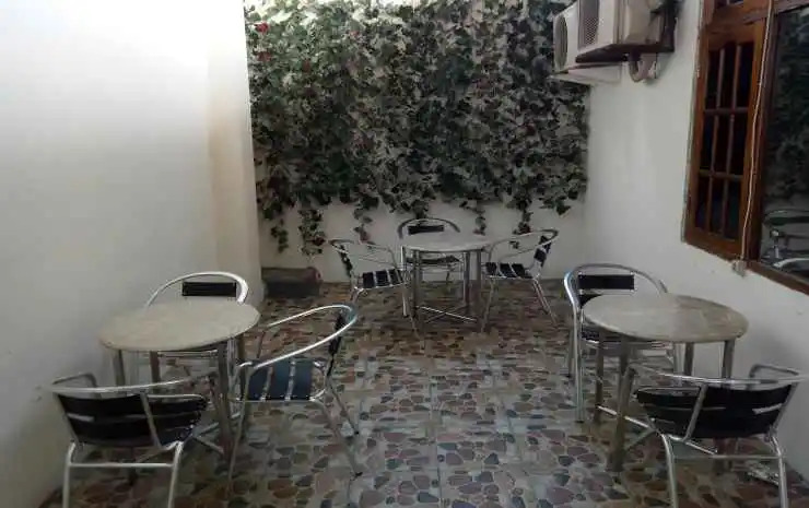 Ovi Hotel
